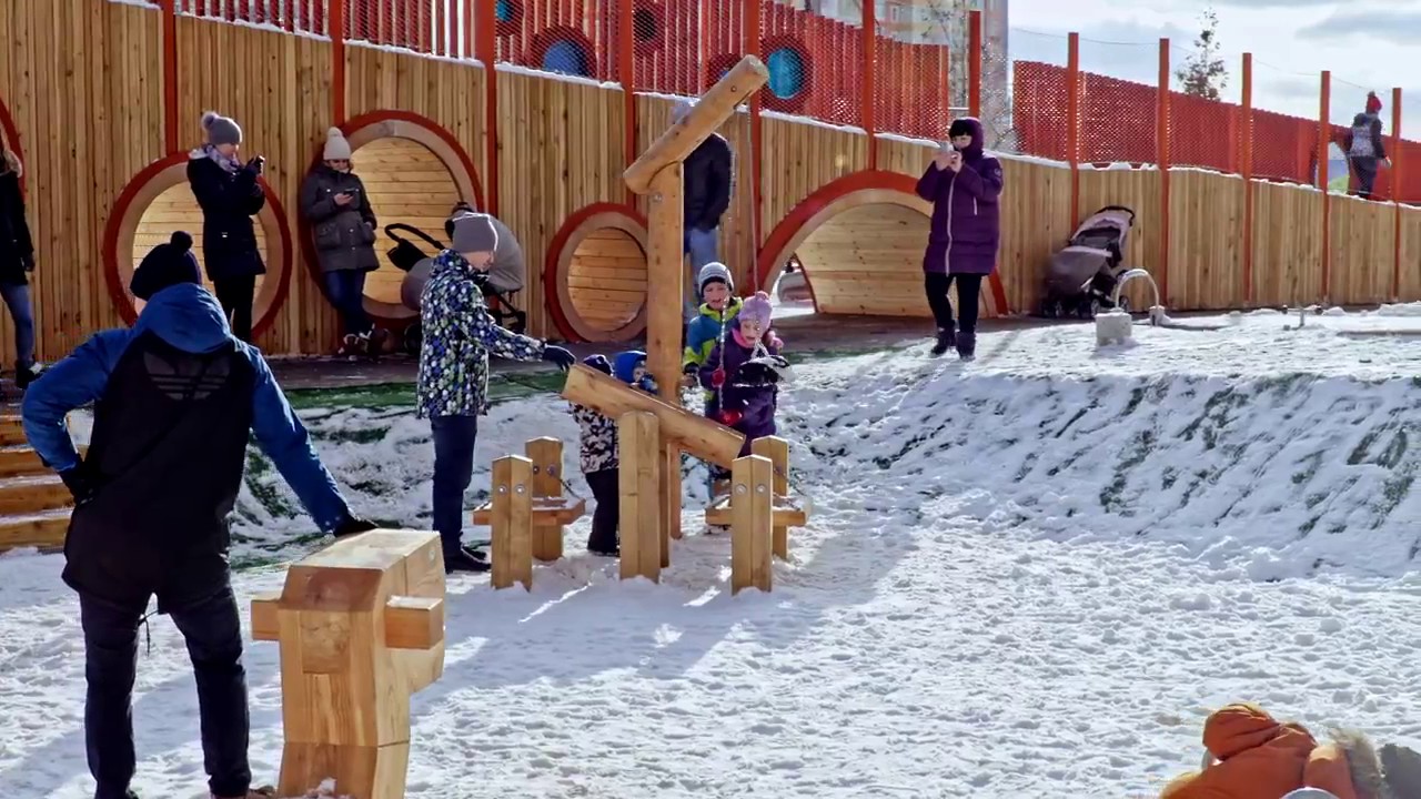 Игровая площадка «Пирамиды» в ЖК «Бунинские Луга»